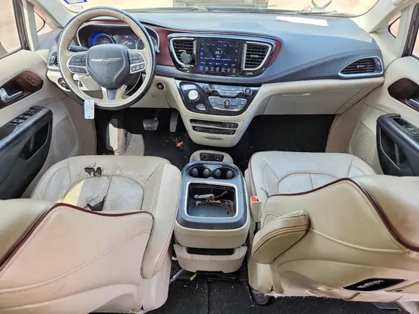 2C4RC1GG0HR637981 2017 CHRYSLER PACIFICA - Image 8