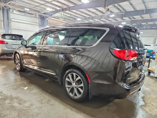 2C4RC1GG0HR653291 2017 CHRYSLER PACIFICA - Image 2