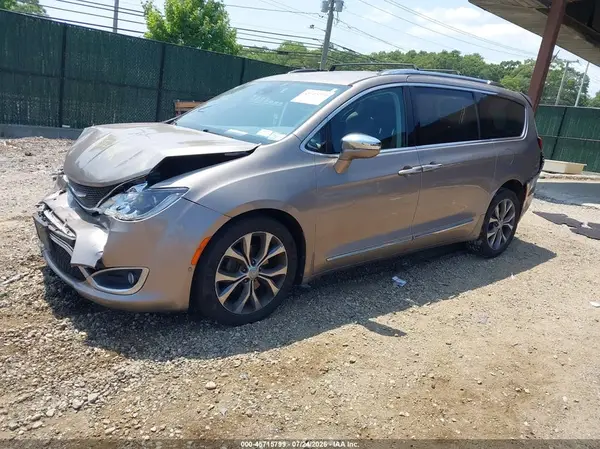 2C4RC1GG0HR683973 2017 CHRYSLER PACIFICA - Image 2