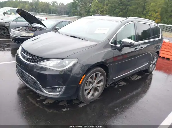 2C4RC1GG0HR705051 2017 CHRYSLER PACIFICA - Image 2