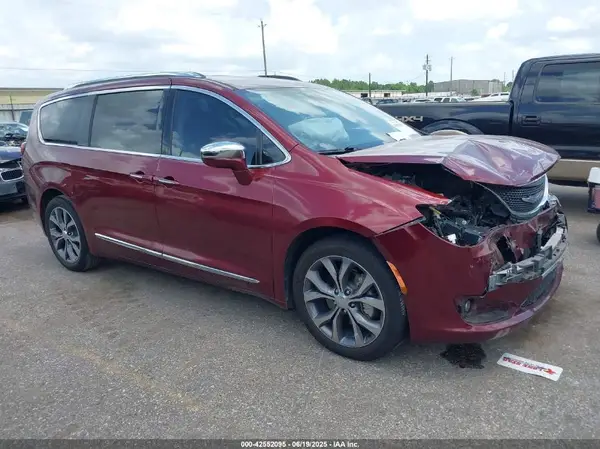 2C4RC1GG0HR822029 2017 CHRYSLER PACIFICA - Image 1