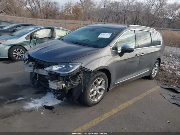 2C4RC1GG0JR117642 2018 CHRYSLER PACIFICA - Image 2