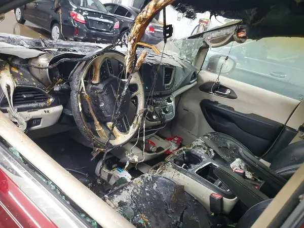 2C4RC1GG0JR117799 2018 CHRYSLER PACIFICA - Image 8