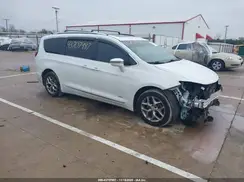 2C4RC1GG0JR141326 2018 CHRYSLER PACIFICA