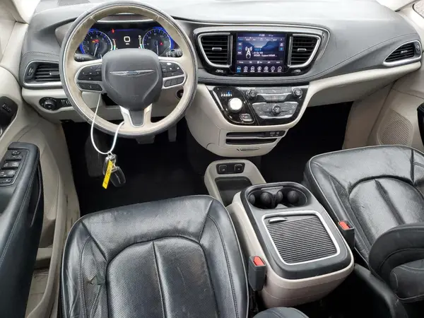 2C4RC1GG0JR189148 2018 CHRYSLER PACIFICA - Image 8