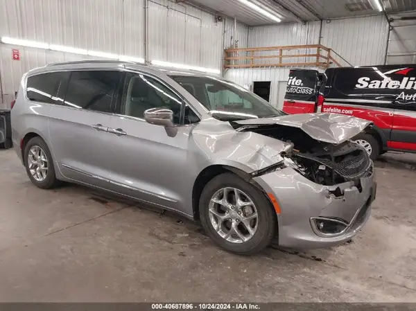 2C4RC1GG0JR226375 2018 CHRYSLER PACIFICA - Image 1