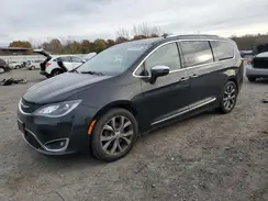2C4RC1GG0JR233035 2018 CHRYSLER PACIFICA