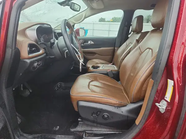 2018 CHRYSLER PACIFICA auction photo 6