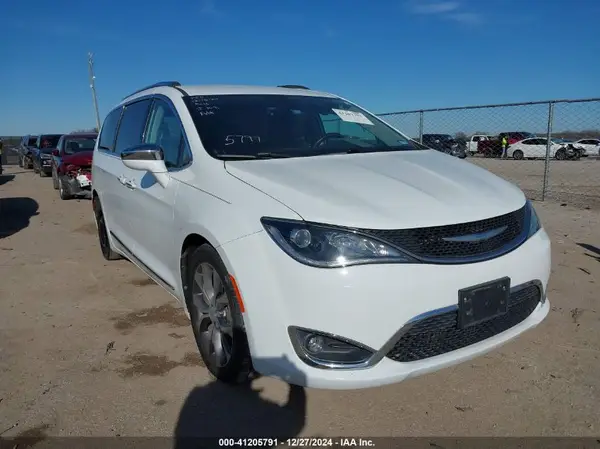 2C4RC1GG0JR245797 2018 CHRYSLER PACIFICA - Image 1