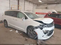 2C4RC1GG0JR262034 2018 CHRYSLER PACIFICA