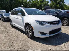 2C4RC1GG0JR263409 2018 CHRYSLER PACIFICA