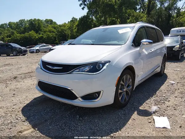 2C4RC1GG0JR263409 2018 CHRYSLER PACIFICA - Image 2