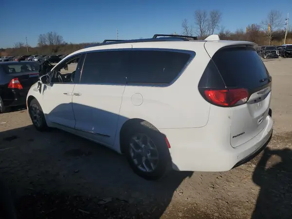 2C4RC1GG0JR268898 2018 CHRYSLER PACIFICA - Image 2