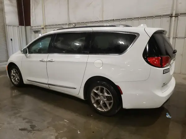 2C4RC1GG0JR269131 2018 CHRYSLER PACIFICA - Image 2