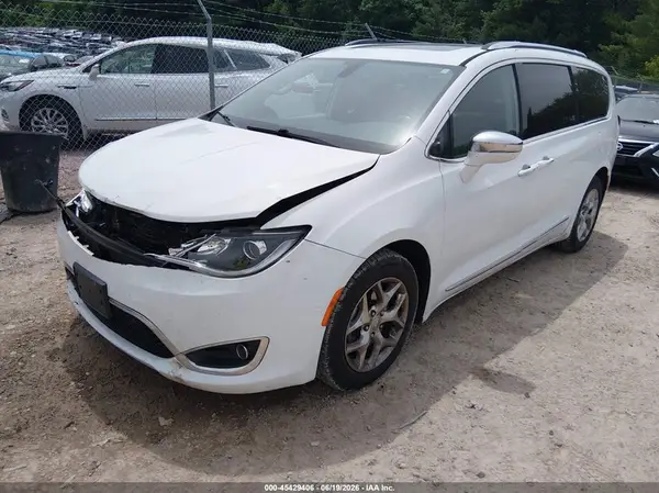 2C4RC1GG0JR272272 2018 CHRYSLER PACIFICA - Image 2