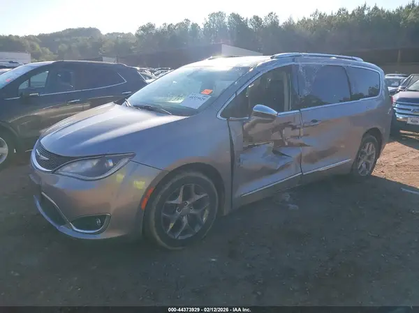 2C4RC1GG0JR320854 2018 CHRYSLER PACIFICA - Image 2