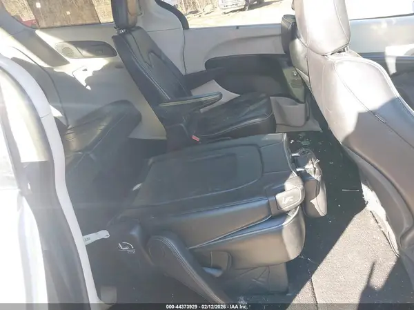 2C4RC1GG0JR320854 2018 CHRYSLER PACIFICA - Image 8