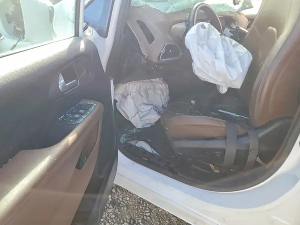 2C4RC1GG0KR528900 2019 CHRYSLER PACIFICA - Image 8