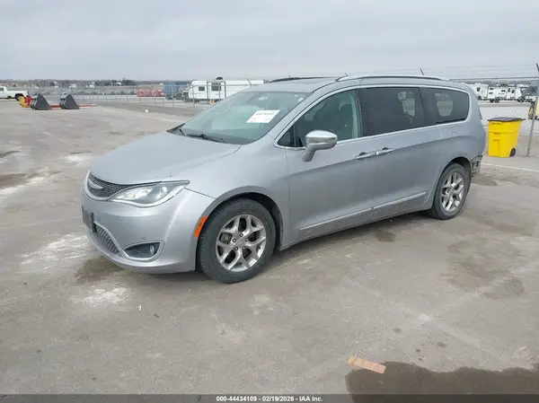 2C4RC1GG0KR552307 2019 CHRYSLER PACIFICA - Image 2