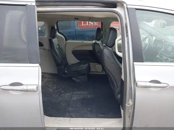 2C4RC1GG0KR552307 2019 CHRYSLER PACIFICA - Image 8