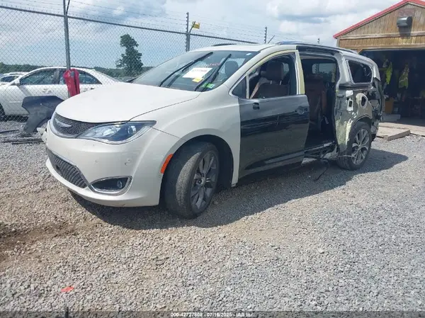 2C4RC1GG0KR589521 2019 CHRYSLER PACIFICA - Image 2