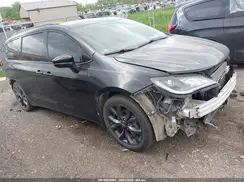 2C4RC1GG0KR634568 2019 CHRYSLER PACIFICA