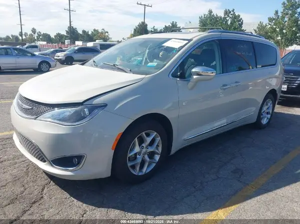 2C4RC1GG0KR734475 2019 CHRYSLER PACIFICA - Image 2