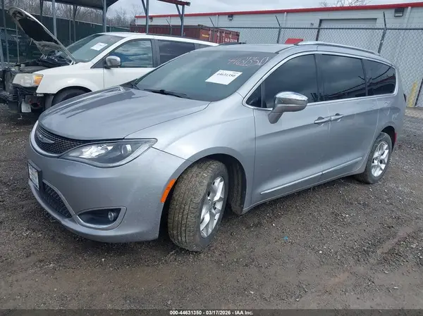 2C4RC1GG0LR171686 2020 CHRYSLER PACIFICA - Image 2