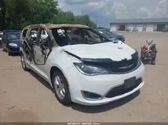 2C4RC1GG0LR185278 2020 CHRYSLER PACIFICA