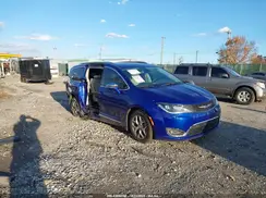 2C4RC1GG0LR258732 2020 CHRYSLER PACIFICA