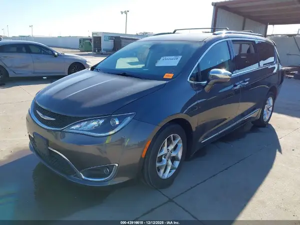 2C4RC1GG0LR285591 2020 CHRYSLER PACIFICA - Image 2