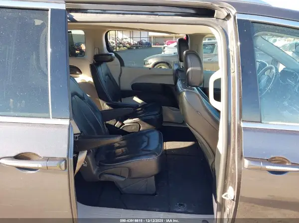 2C4RC1GG0LR285591 2020 CHRYSLER PACIFICA - Image 8