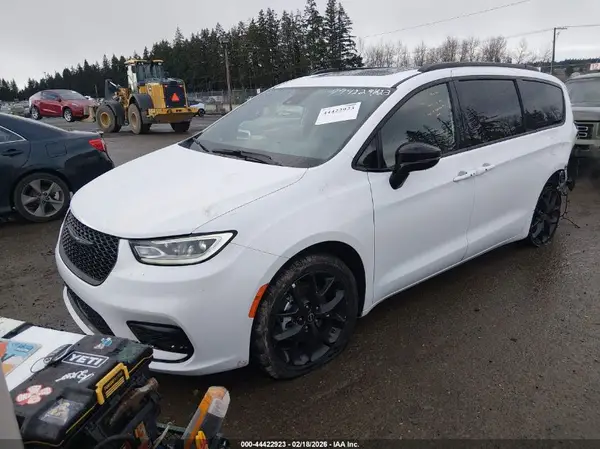 2C4RC1GG0SR562299 2025 CHRYSLER PACIFICA - Image 2