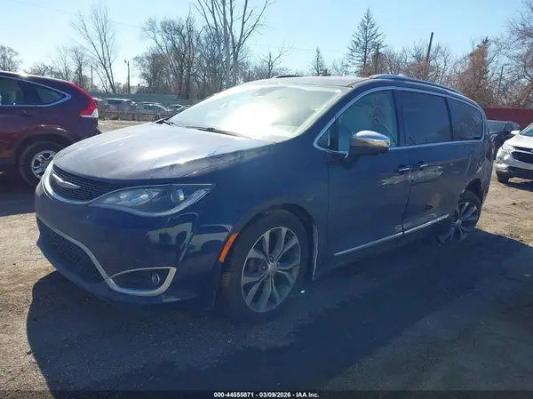 2C4RC1GG1HR570114 2017 CHRYSLER PACIFICA - Image 2