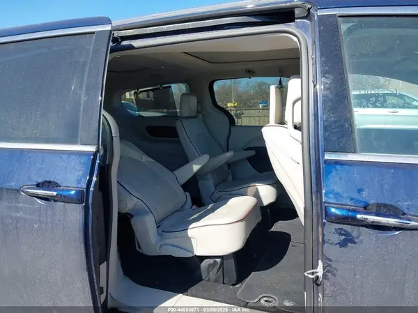 2C4RC1GG1HR570114 2017 CHRYSLER PACIFICA - Image 8