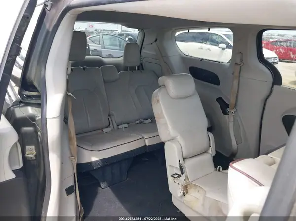2C4RC1GG1HR579850 2017 CHRYSLER PACIFICA - Image 8