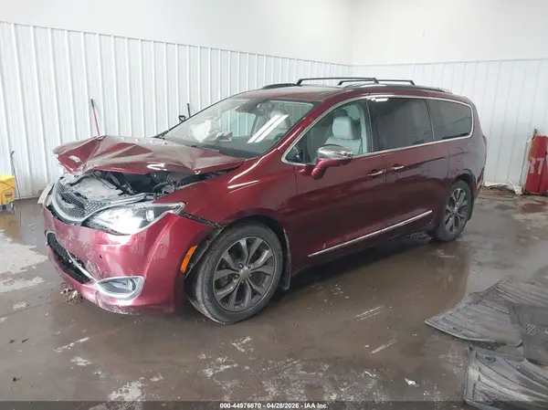2C4RC1GG1HR584143 2017 CHRYSLER PACIFICA - Image 2
