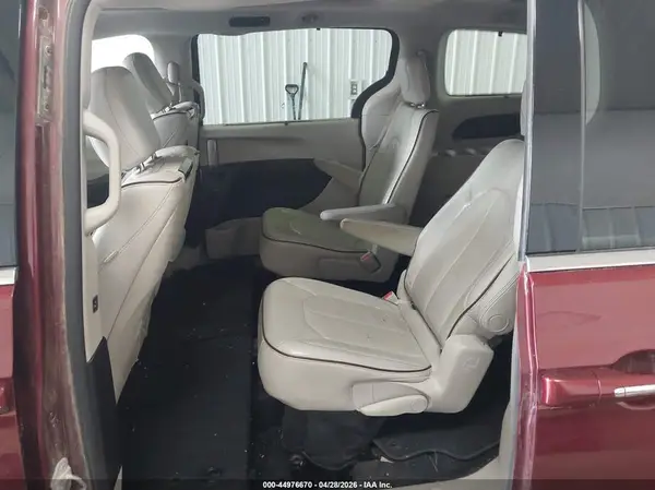 2C4RC1GG1HR584143 2017 CHRYSLER PACIFICA - Image 8