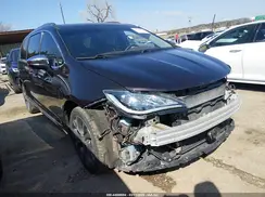 2C4RC1GG1HR647600 2017 CHRYSLER PACIFICA