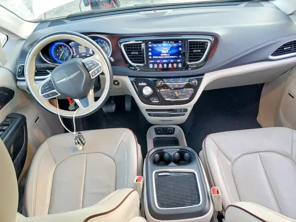 2C4RC1GG1HR653557 2017 CHRYSLER PACIFICA - Image 8