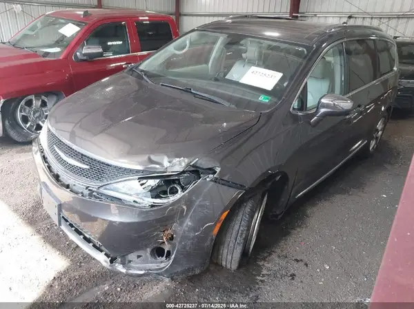 2C4RC1GG1HR659617 2017 CHRYSLER PACIFICA - Image 2