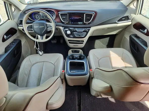 2C4RC1GG1HR670696 2017 CHRYSLER PACIFICA - Image 8