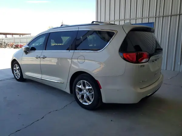 2C4RC1GG1HR695551 2017 CHRYSLER PACIFICA - Image 2