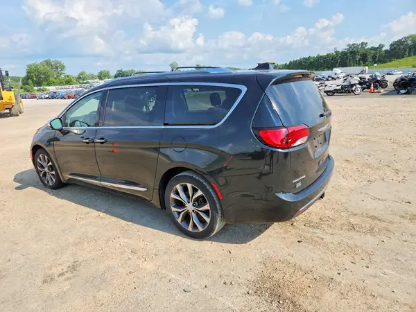 2C4RC1GG1HR748071 2017 CHRYSLER PACIFICA - Image 2