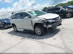 2C4RC1GG1HR764027 2017 CHRYSLER PACIFICA