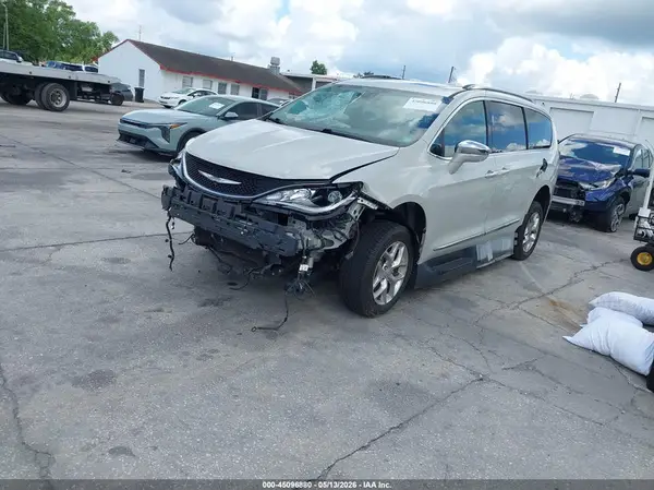 2C4RC1GG1HR764027 2017 CHRYSLER PACIFICA - Image 2