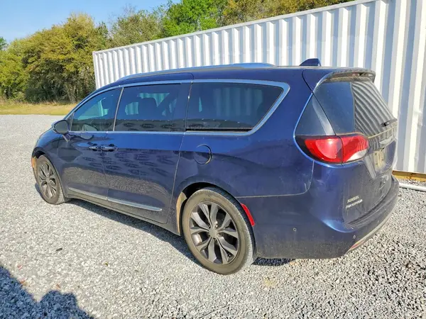 2C4RC1GG1HR803473 2017 CHRYSLER PACIFICA - Image 2