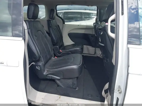 2C4RC1GG1HR804154 2017 CHRYSLER PACIFICA - Image 8