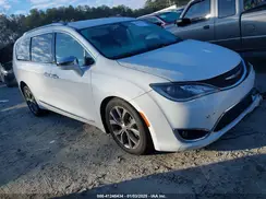 2C4RC1GG1HR821584 2017 CHRYSLER PACIFICA