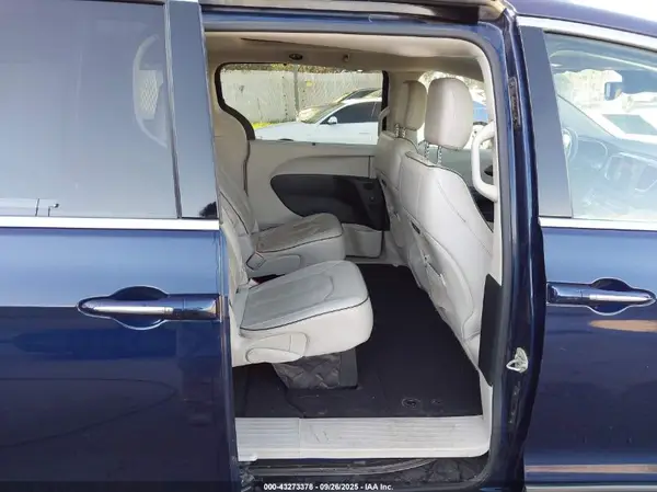 2C4RC1GG1JR182791 2018 CHRYSLER PACIFICA - Image 8